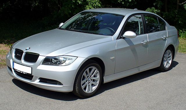 BMW・E90